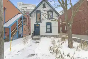 HI- Ottawa Jail Hostel, Оттава