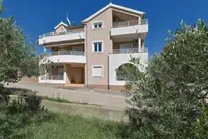 Awesome Home in Vodice With Wifi and 2 Bedrooms, Водице