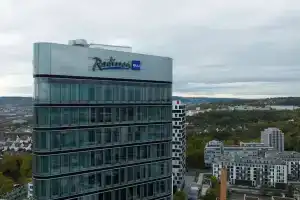 Radisson Blu Hotel At Porsche Design Tower Stuttgart, Штутгарт