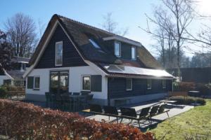 Villa Veluwe Plus 8, Арнем