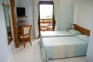 Hotel «Cala Reale», Стинтино