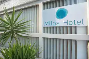 Milos Hotel, Адамас