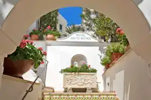 Отель «Albergo Gatto Bianco», Капри