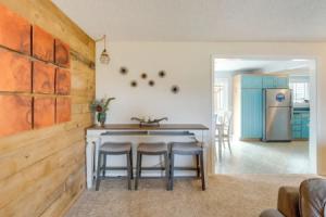 Rockaway Beach Vacation Rental: Walk to Ocean, Рокуэй-Бич