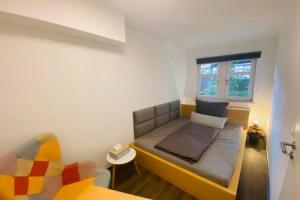 Fewo Heinrichser Markt - 2 Schlafzimmer mit Sauna und Terrasse, Зуль
