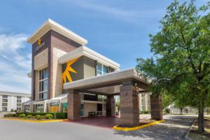 Отель «La Quinta By Wyndham Dallas i-35 Walnut Hill Ln», Даллас