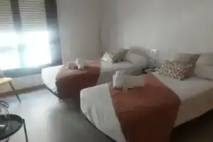 New Jj Hostel, Оренсе