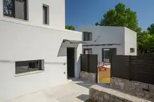 Seascape Villas, Василики