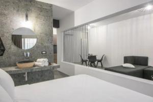 Kalypso Hotel, Элунда