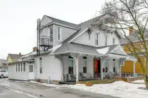 Explore Rochester! Charming Home 1 Mi to Downtown, Рочестер