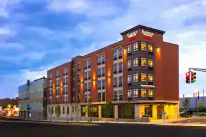 Fairfield Inn & Suites by Marriott Boston Cambridge, Кембридж