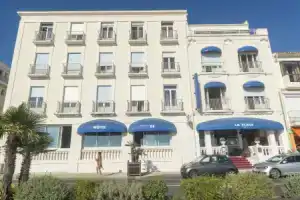 Отель «CERISE Royan - Le Grand Hôtel de la Plage», Руайян