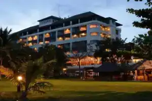 Khanom Golden Beach Hotel, Ханом