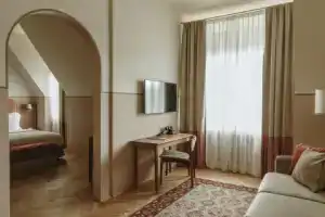 Parkhotel Mondschein, Больцано
