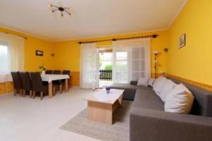 Holiday Home Balaton H352, Балатонкерестур
