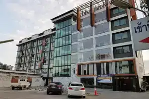 Izen Budget Hotel & Residence, Районг
