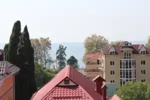 Отель «Бриз», Лазаревское