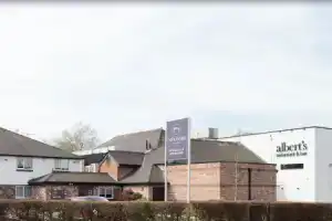 Hello Hotel, Манчестер