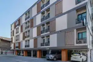 Plaai Play Hotel, Районг