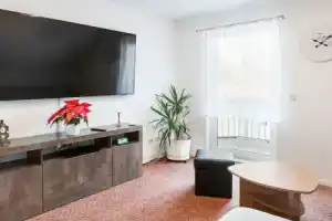 Cosy Apartment in Dresden With Balcony and Swimming Pool, Дрезден