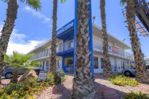 Motel «6-Las Vegas, Nv - i-15 Stadium», Лас-Вегас