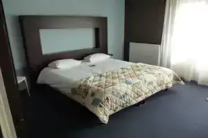 Golfe Hotel, Ванн