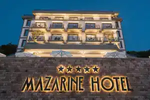 Mazarine Hotel, Влера
