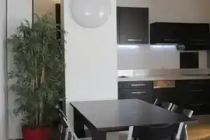 2 Pièces contemporain dans la Vieille Ville, Антиб
