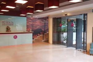 Отель «Regenta Place Bangalore, Cunningham Road», Бангалор