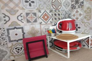 Nick's Studio 2, Парикия