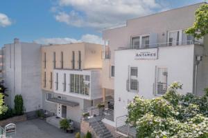 Hotel «Antares», Братислава