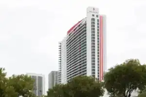 Ocean View 3 Bed 3 Bath Across The Beach @ Beachwalk, Голливуд