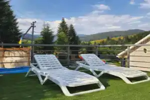 Lastivka Guest House, Яблоница