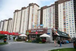 Апартаменты на проспекте Героев Отечества 4А, Саратов