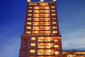 Golden Rain 2 Hotel, Нячанг