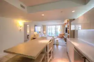 24th Street Condo #89999, Майами Бич