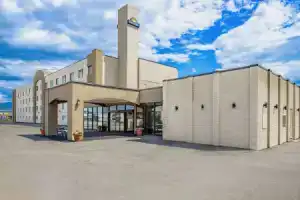 Days Inn by Wyndham Cranbrook Conference Centre, Кранбрук