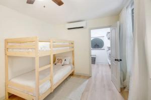 Chic Hot Springs Vacation Rental, Walk to Town!, Хот-Спрингс