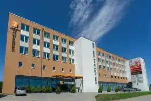 Отель «Campanile Berlin Brandenburg Airport», Шёнефельд