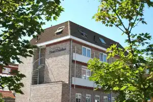 Hotel «Duinlust», Домбург