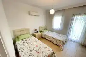 King Apartment 2 Bedroom, Дальян