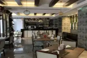 The Compass Hotel, Амман