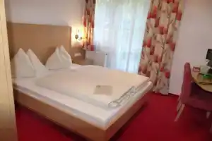 Hotel «Der Schmittenhof», Целль-ам-Зе
