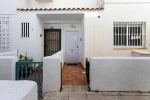 Bungalow Altea junto al casco antiguo, piscina y barbacoa, Алтея