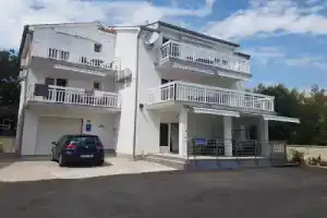 Apartments Miletic J-I, Водице