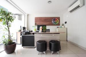 Отель «Legreen Suite Tebet», Джакарта