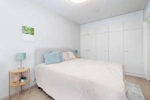 Downtown Oulu 2BR Apt, Оулу
