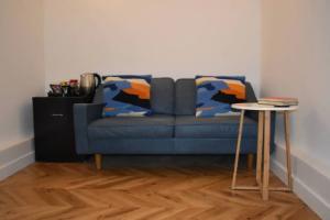Unique Converted Vault Apartment in Hove, Брайтон
