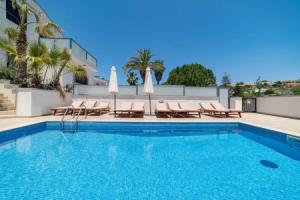 Villa Sardinella-5 Bedroom Villa With Private Pool, Мелиха