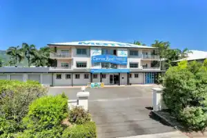 Cairns Reef Apartments &, Кэрнс